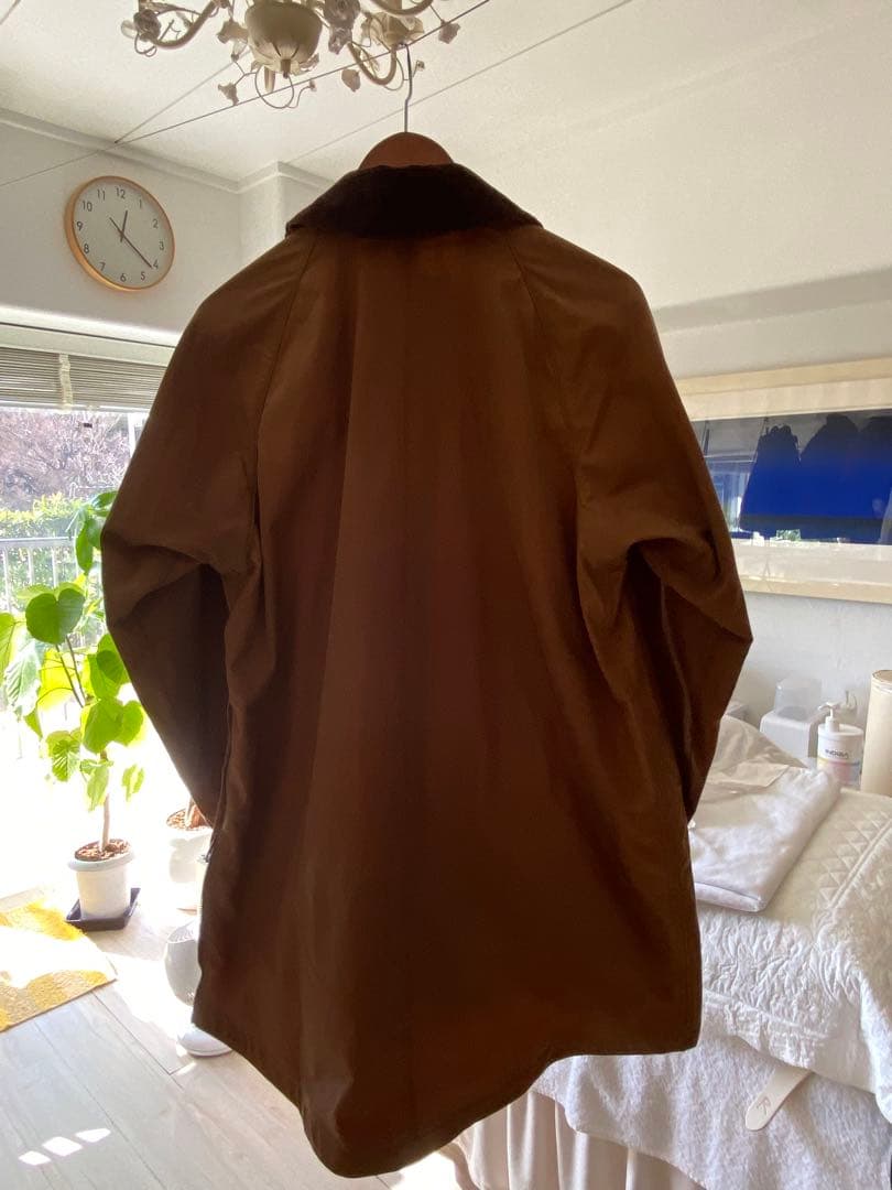 Barbour ブラウンアウター コーデュロイ襟　プルオーバータイプ。