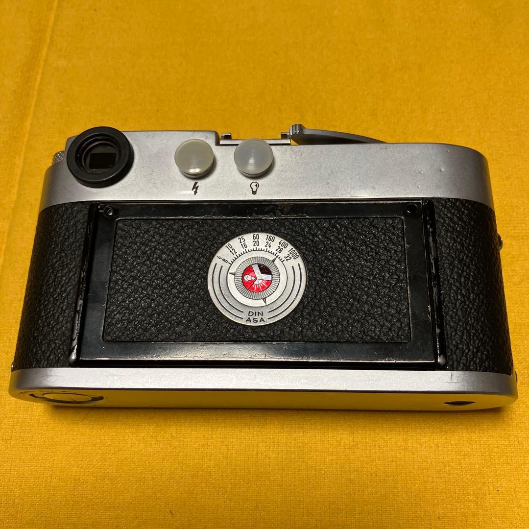 ライカ　レンジファインダーカメラ M2