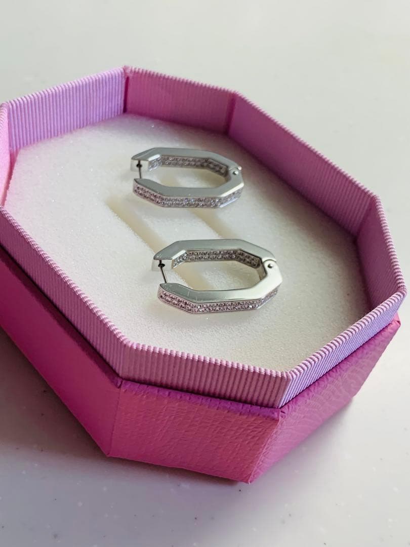 スワロフスキー Swarovski Dextera フープピアス