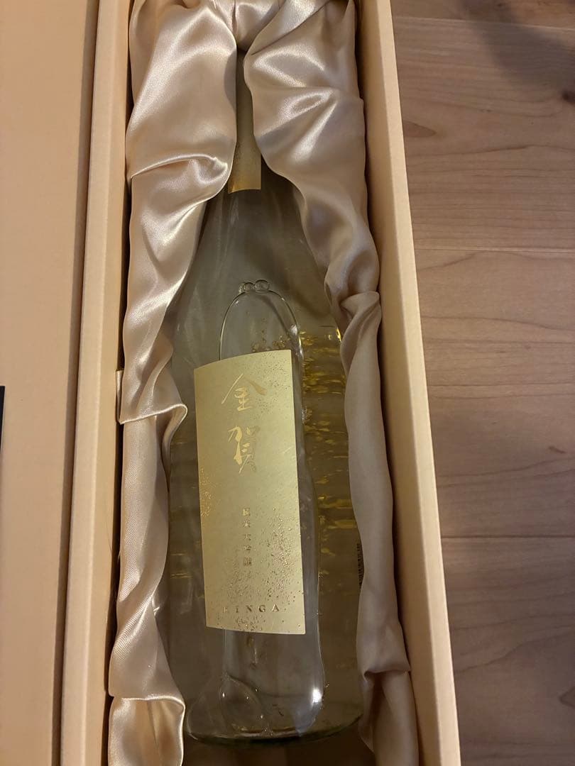 金賀 金箔入り日本酒 720ml ギフトボックス入り