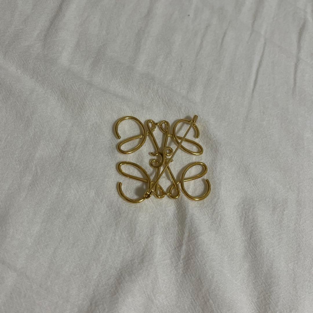 【未使用】ロエベ　loewe ブローチ　ゴールド