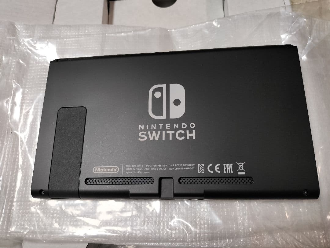 美品 Nintendo Switch本体+ソフト2本+メモリ32GB 他おまけ付
