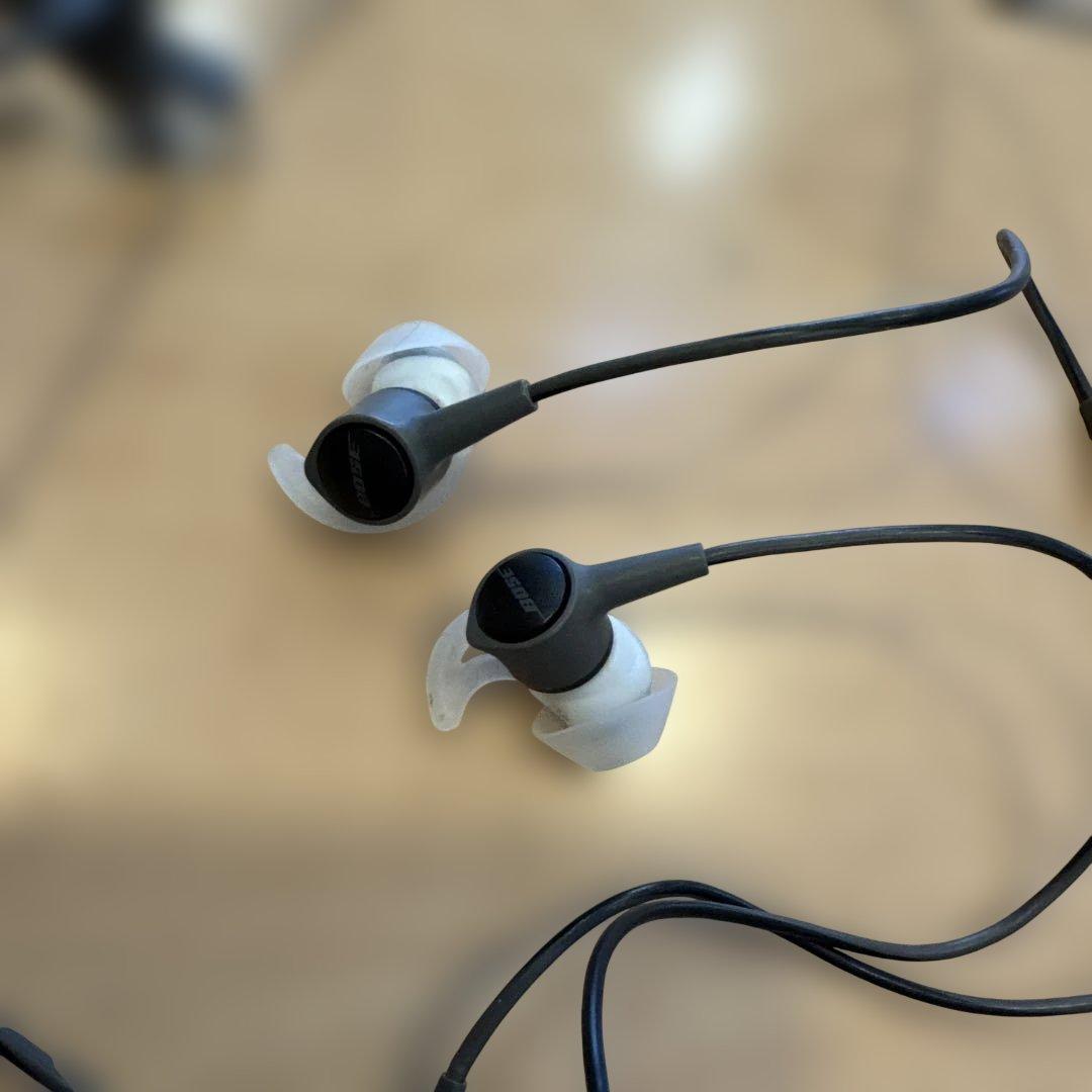 Bose 有線イヤホン カナル型 ケース付き