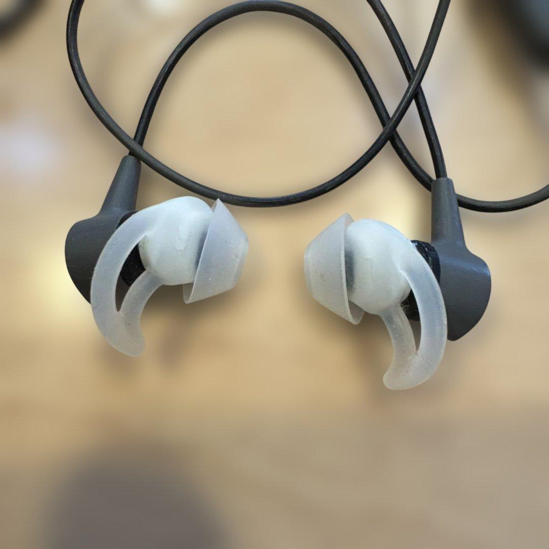 Bose 有線イヤホン カナル型 ケース付き