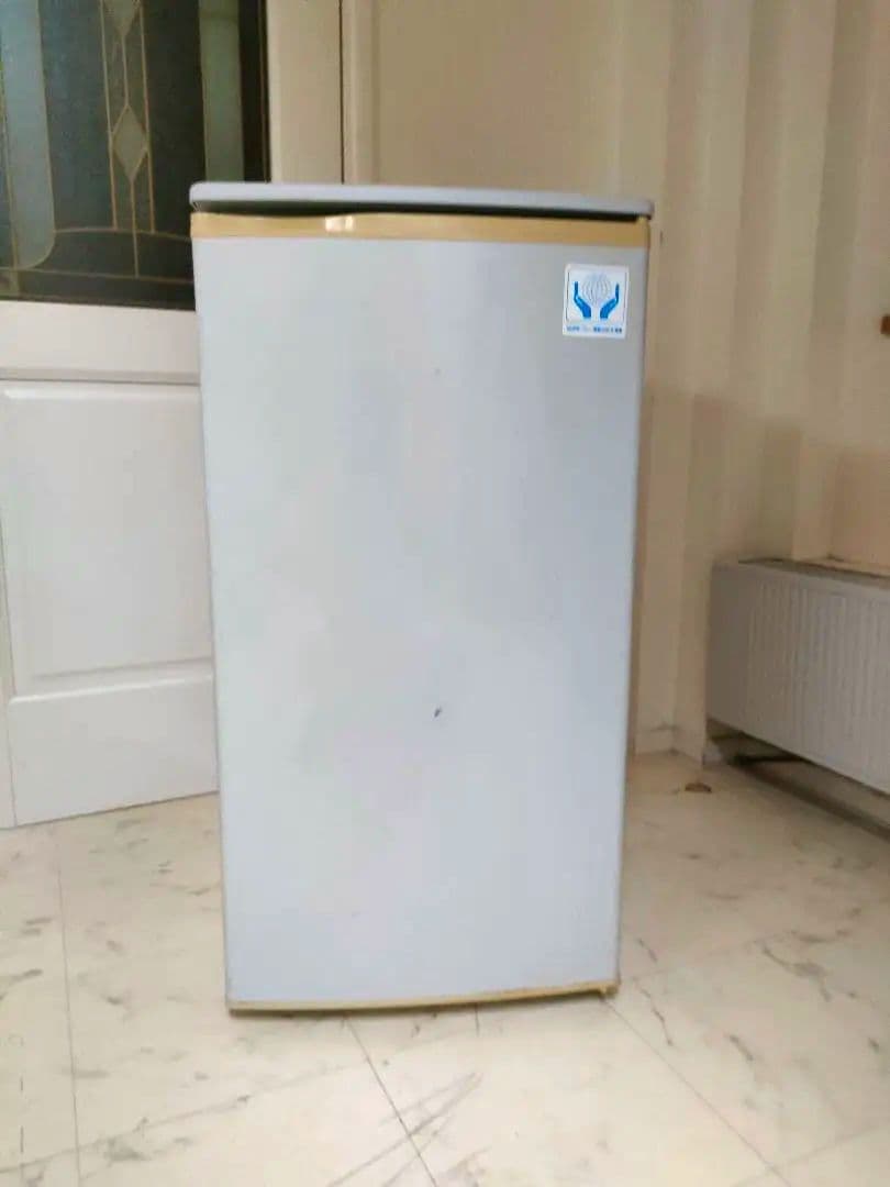 ぷー♂さん専用　サンヨー タテ型冷凍ストッカー 冷凍庫 98L HF-10H