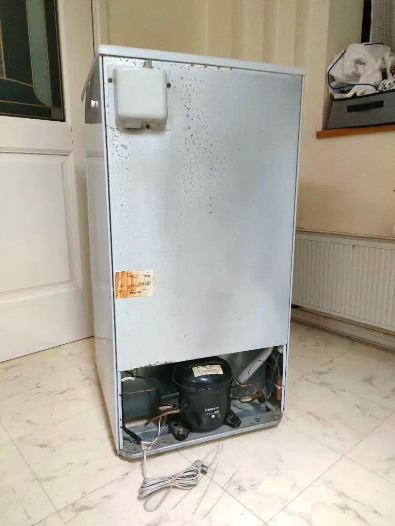 ぷー♂さん専用　サンヨー タテ型冷凍ストッカー 冷凍庫 98L HF-10H