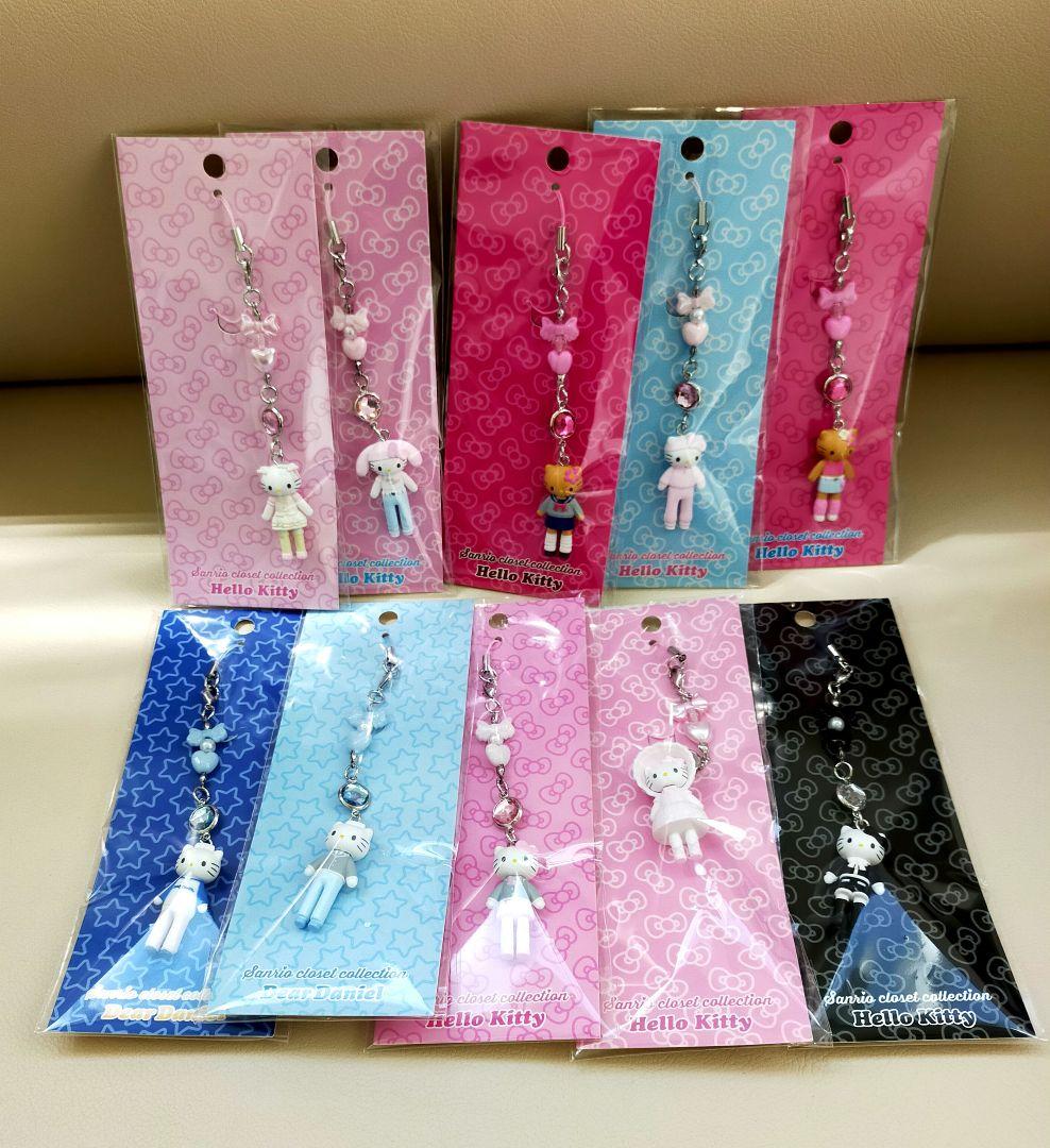 Sanrio closet クローゼットコレクション　ストラップ　キティ　日焼け