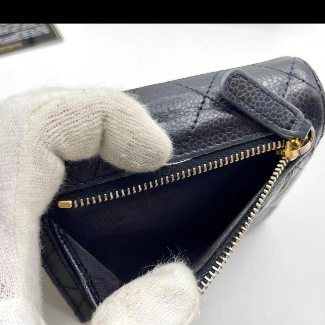 極美品　シャネル　マトラッセ　キャビアスキン　三つ折り財布　黒
