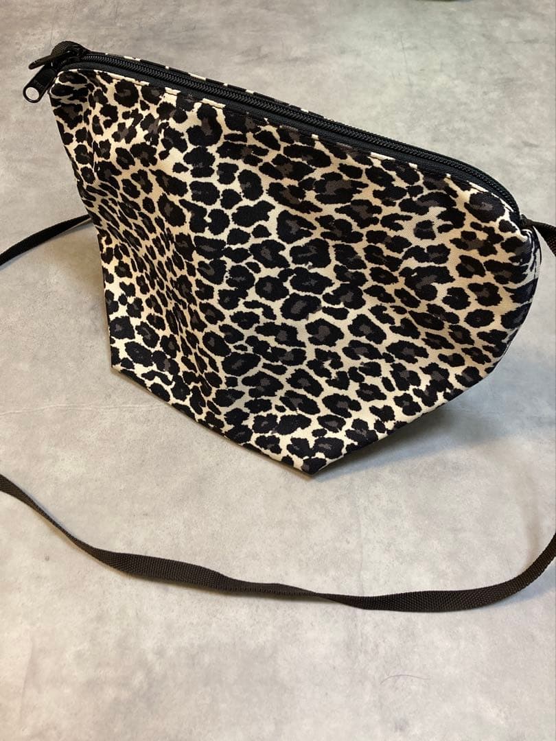 エルベシャプリエ ショルダーバッグ Sサイズ パンサーブラン