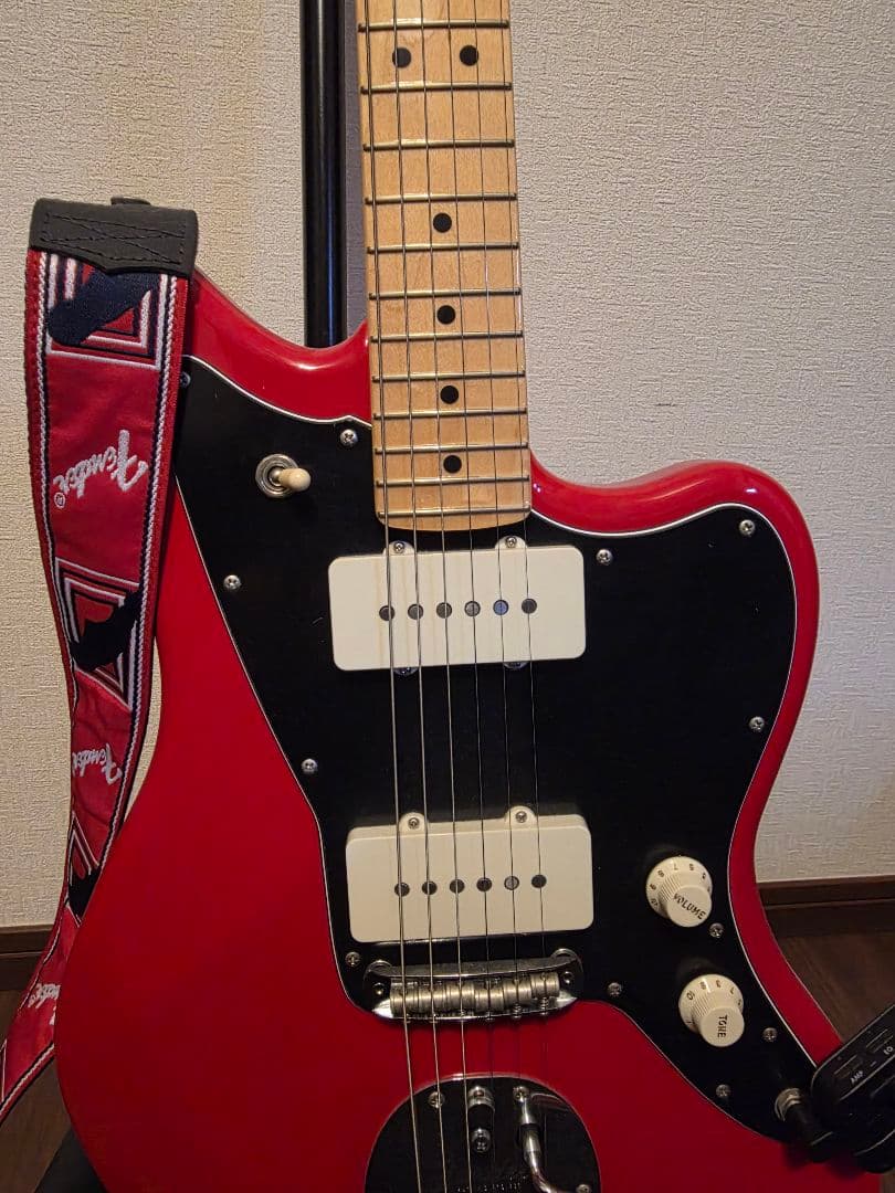 Fender Hybrid II Jazzmaster スタンド チューナー付き