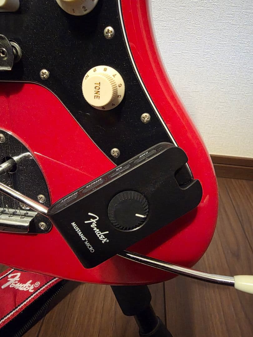 Fender Hybrid II Jazzmaster スタンド チューナー付き