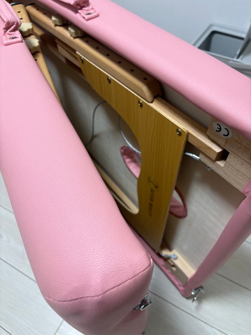 折りたたみマッサージベッド エステベット　持ち運び可能