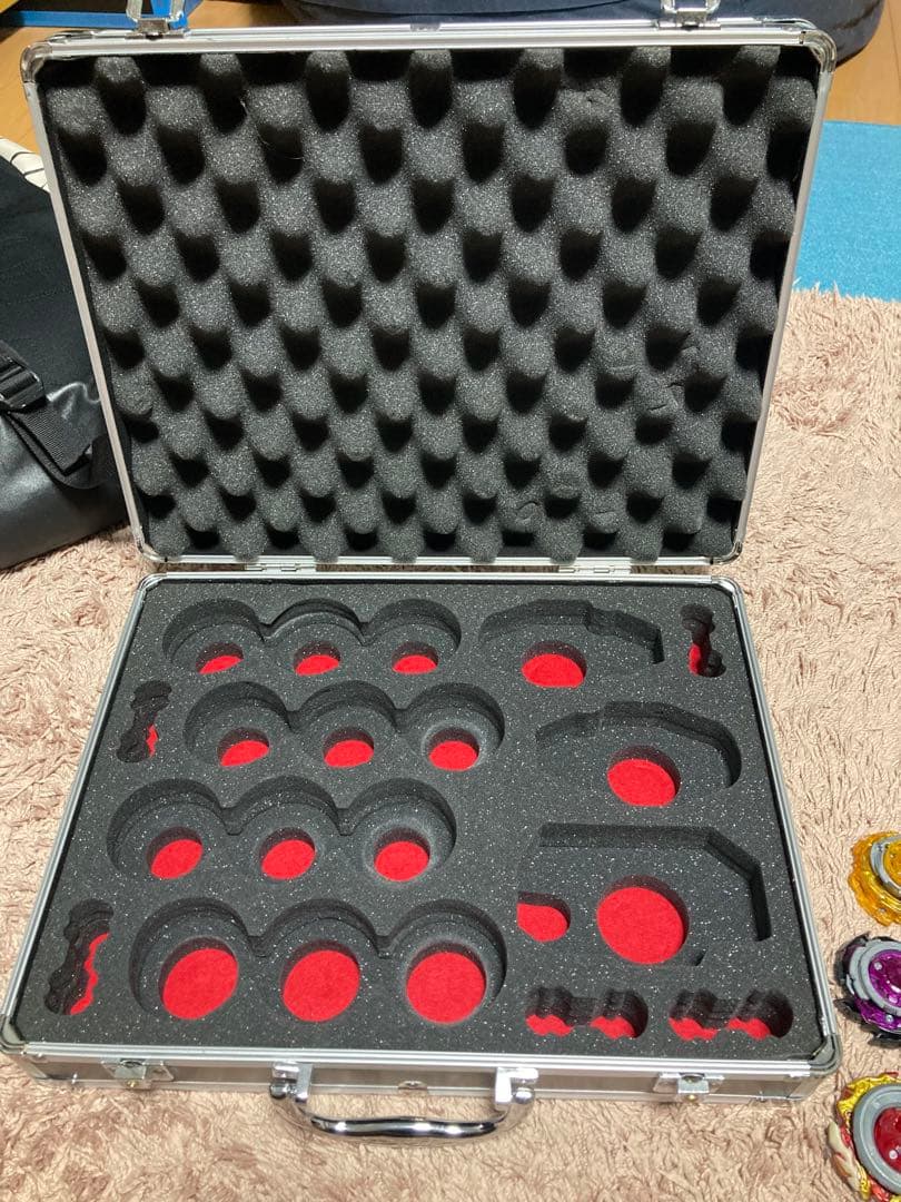 S*)様 ベイブレード アルミケース