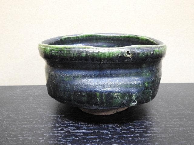 織部沓茶碗　加藤十右衛門？　MA306