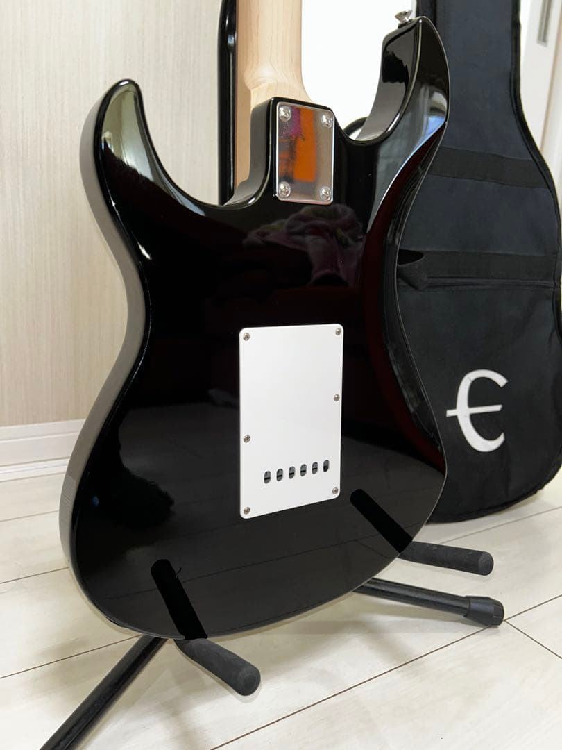 ヤマハ　YAMAHA Pacifica PAC012 パシフィカ 黒エレキギター