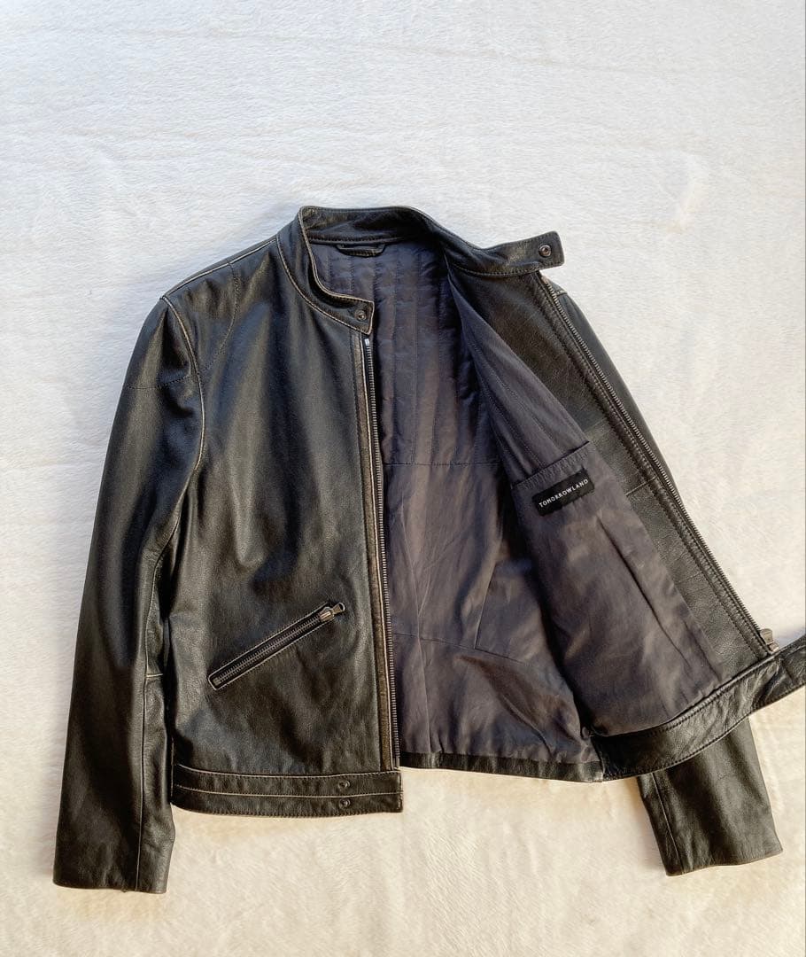 TOMORROWLAND ブラック牛レザー　シングルライダースジャケット
