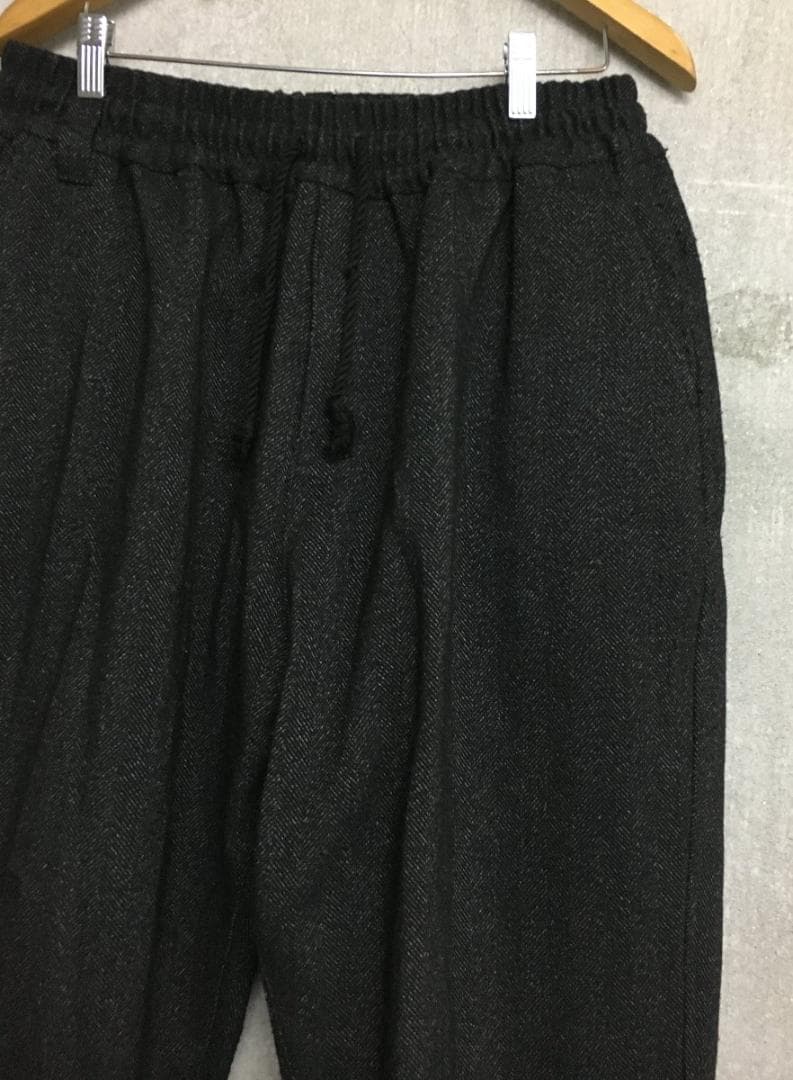 ホワイトマウンテニアリング 秋冬 ヘリンボーン 織地 サルエル パンツ