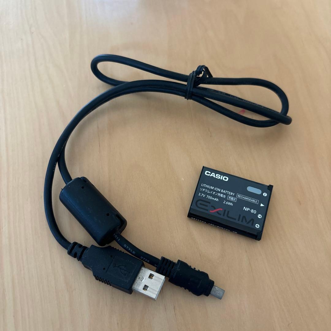 【美品】CASIO EXILIM 16.1MP デジタルカメラ シルバー