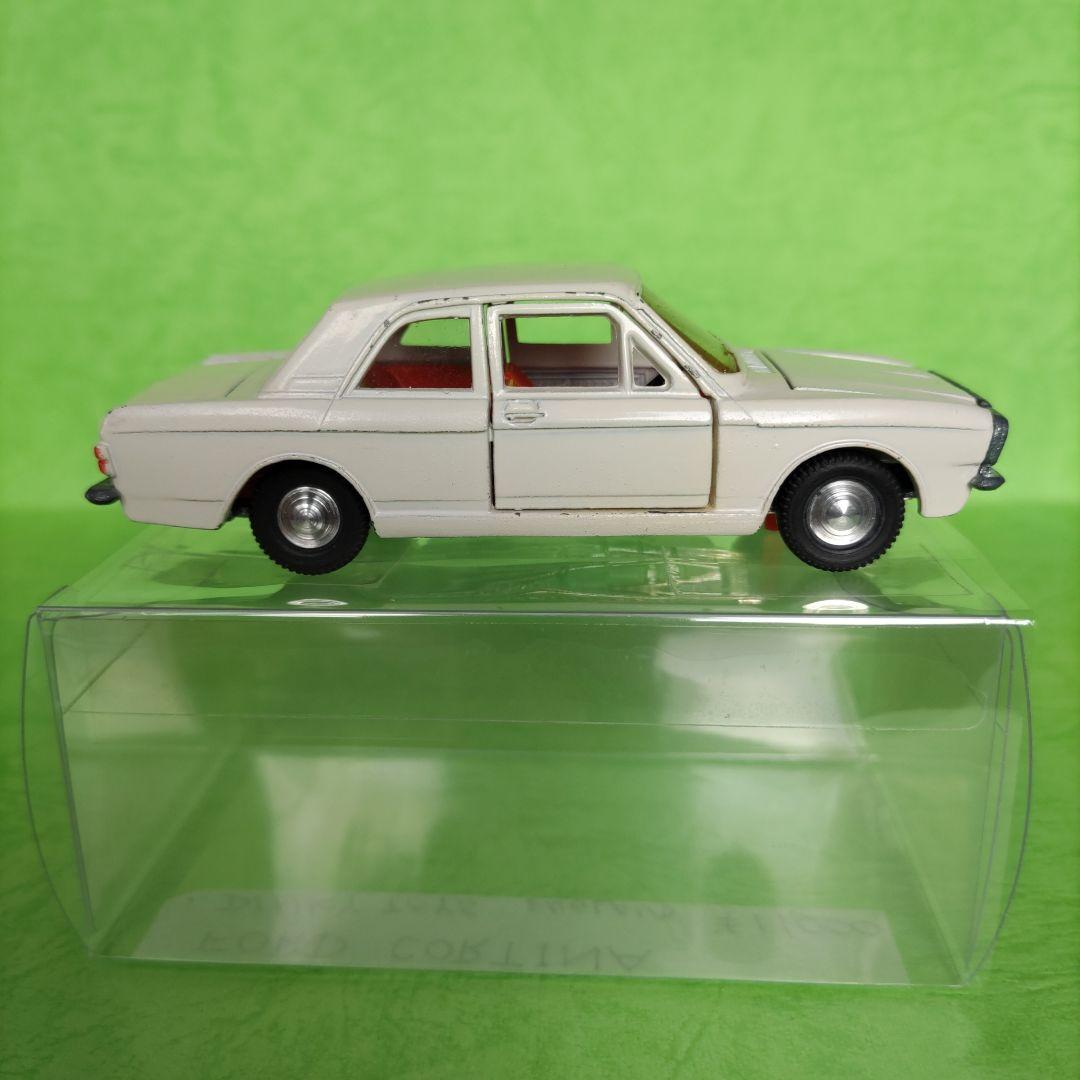 フォード　コルティナ　　ディンキートーイズ