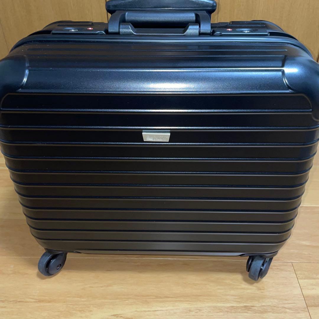 スーツケース　35リットル　機内持ち込み　16日まで特価