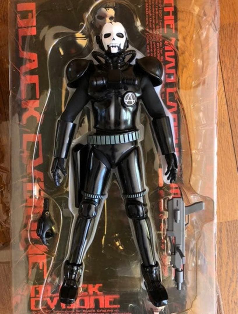 THE MAD CAPSULE MARKETS ブラックサイボーン　フィギュア