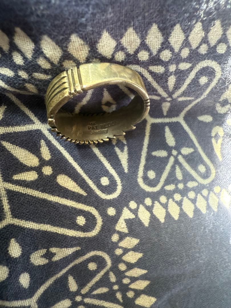 パッドべドニー　リング