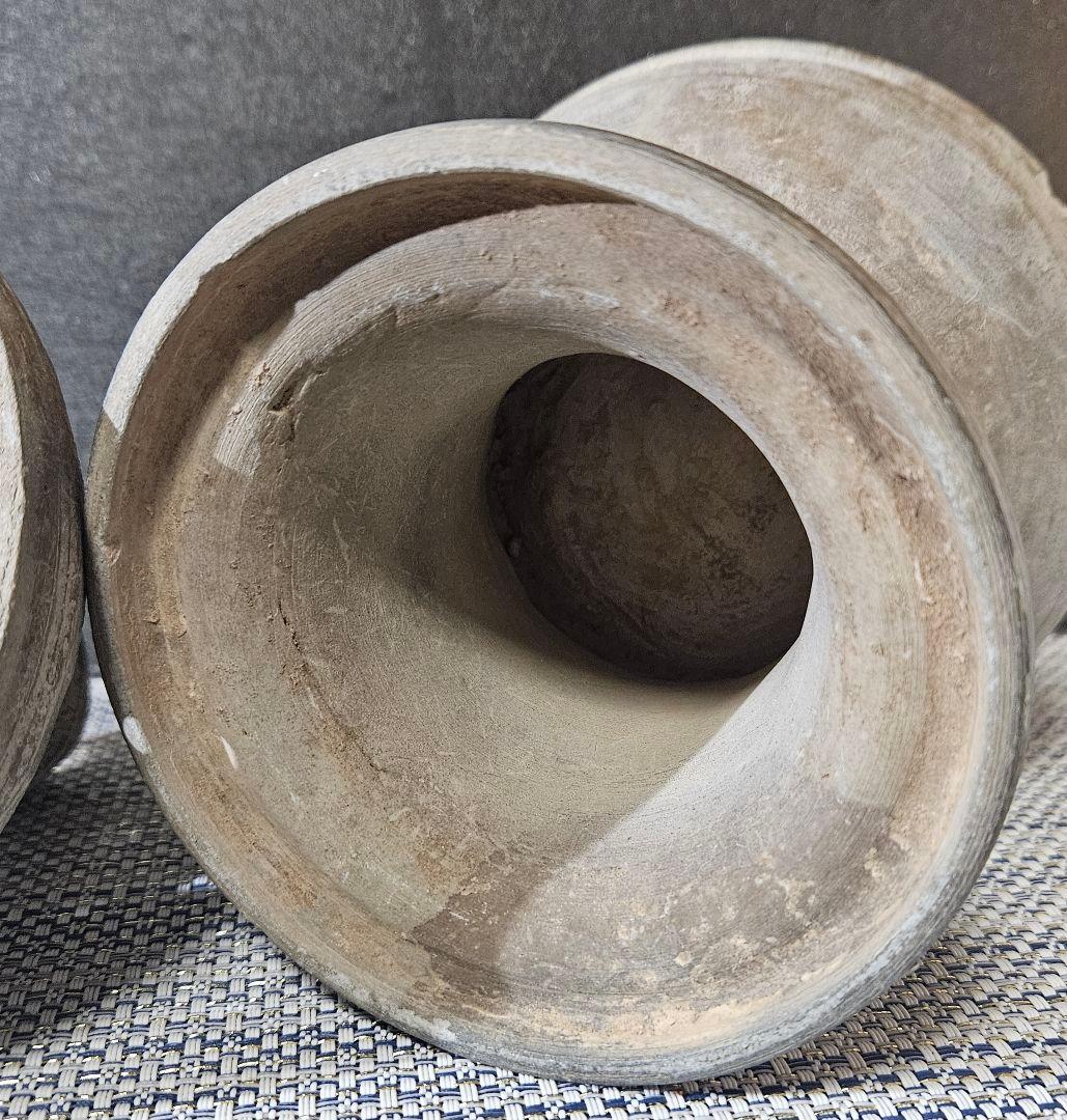 朝鮮半島古陶磁器　新羅土器　三角透かし造幾何学文様蓋付　香炉　祭器　古代陶磁器