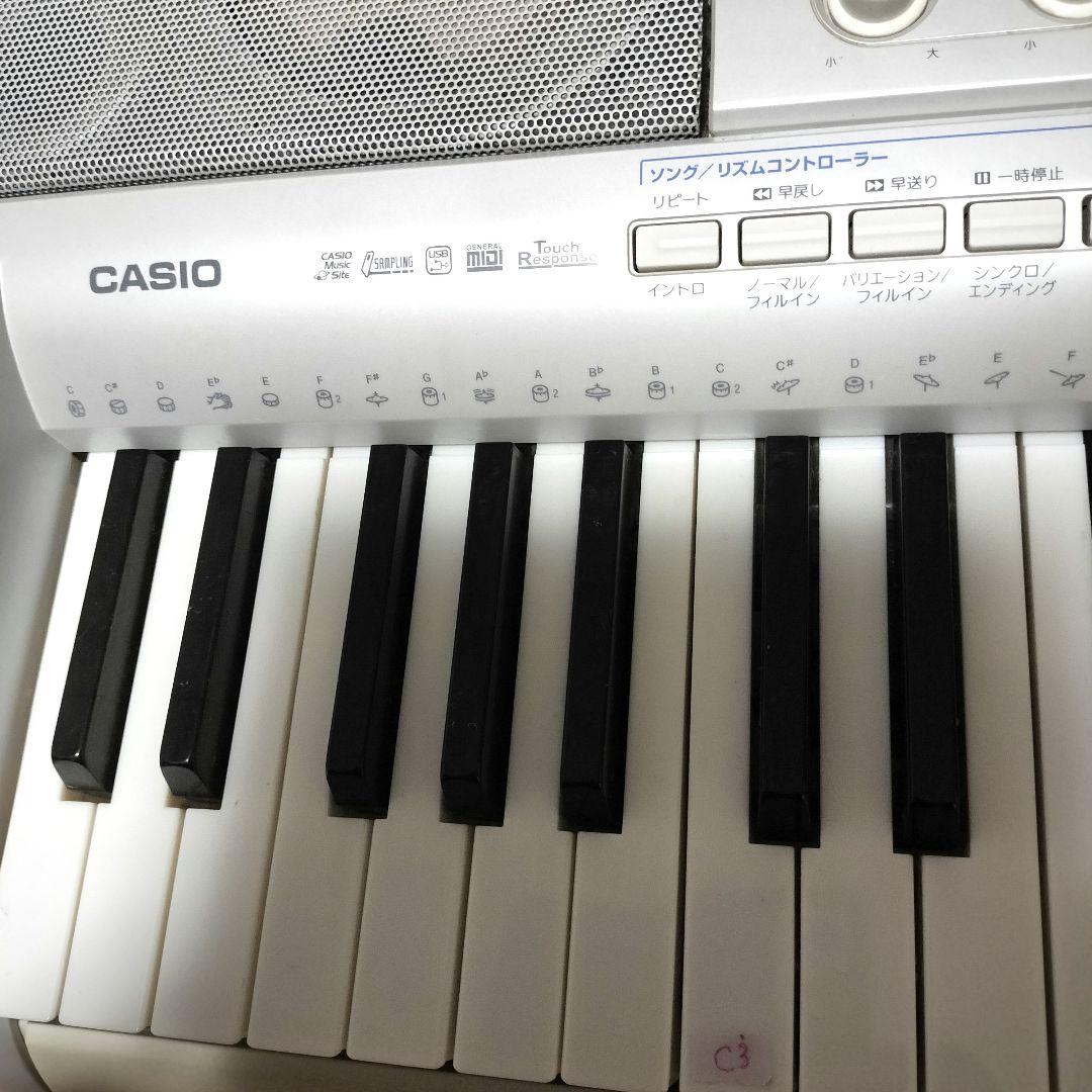 CASIO 電子キーボード 光ナビ 61鍵盤 ホワイト LK-207