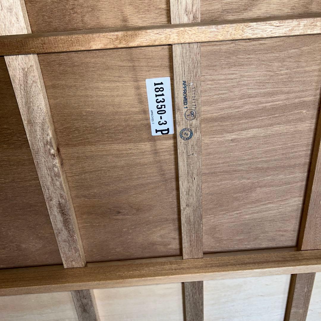 ホワイト ストライプデザイン 脚付きマットレス セミダブル