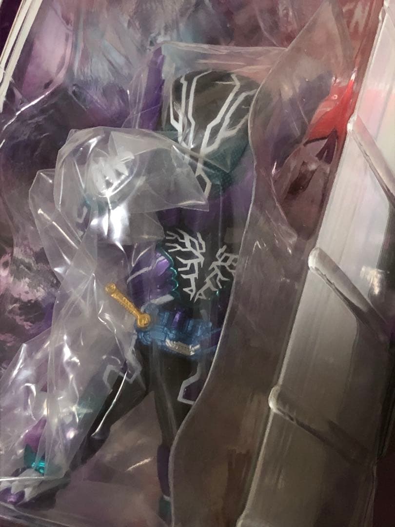 一番くじ　仮面ライダー　アークワン　ローグ　未開封