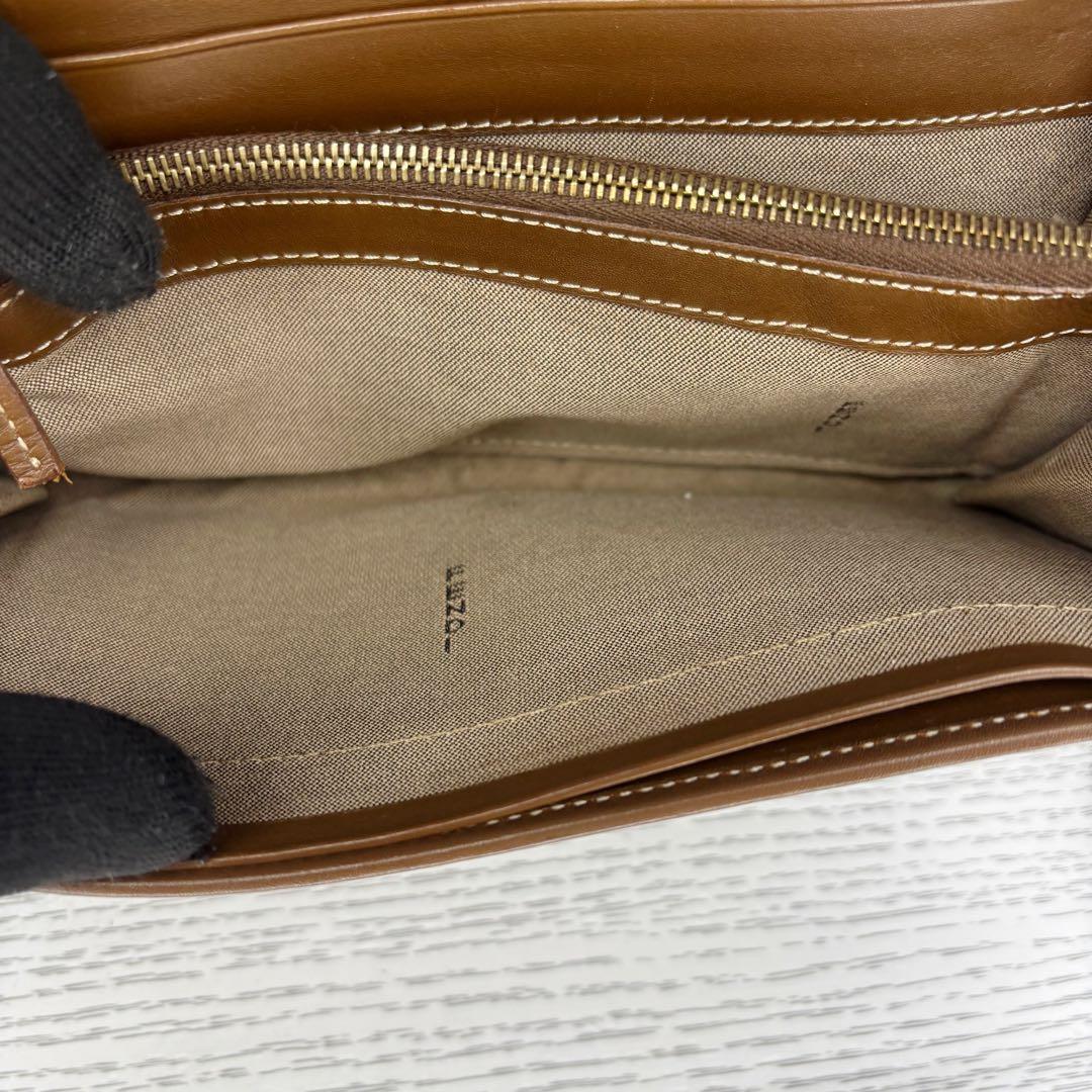 極美品　FENDI フェンディ　長財布　二つ折り　S8068