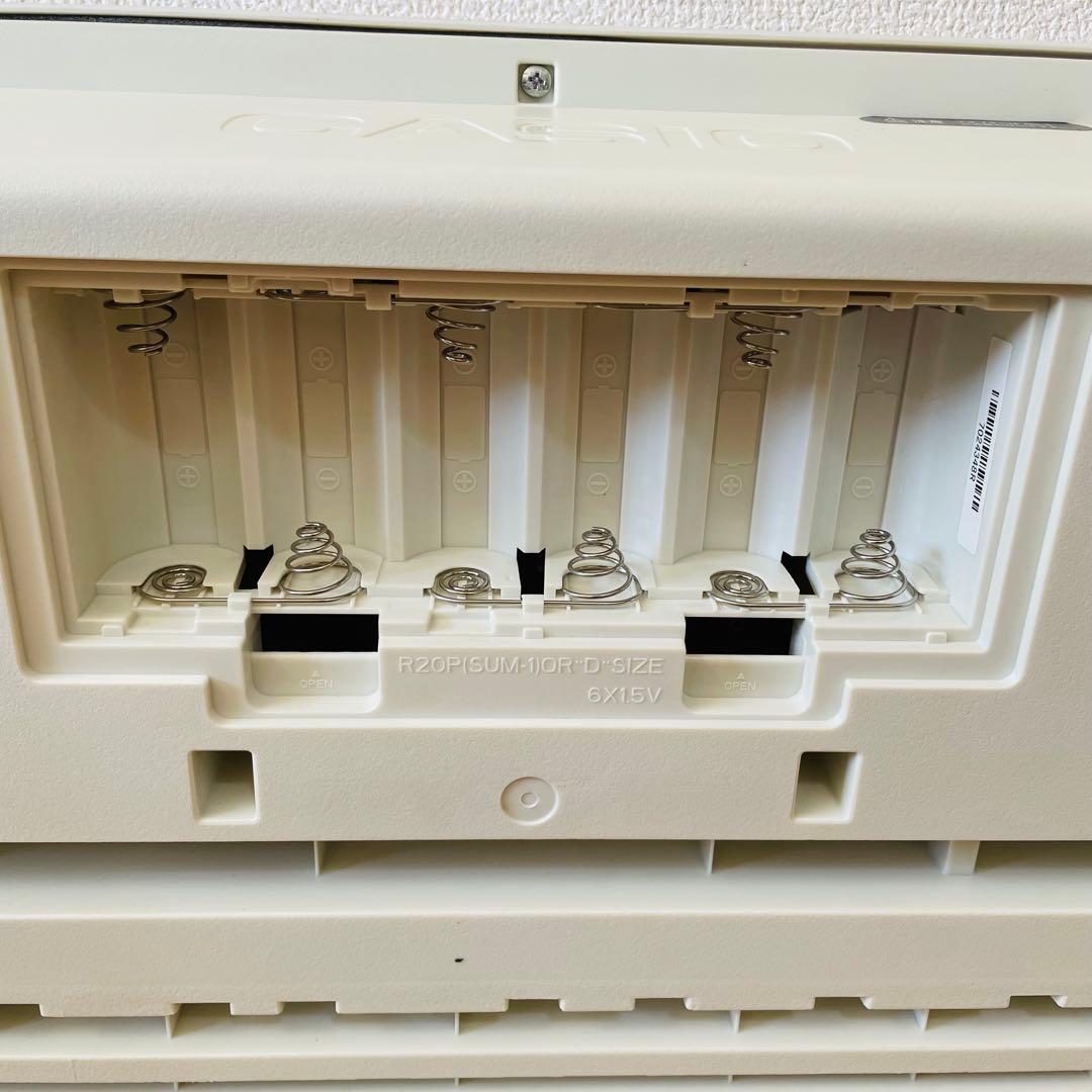 CASIO カシオ　電子ピアノ　電子キーボード LK-207 光ナビゲーション