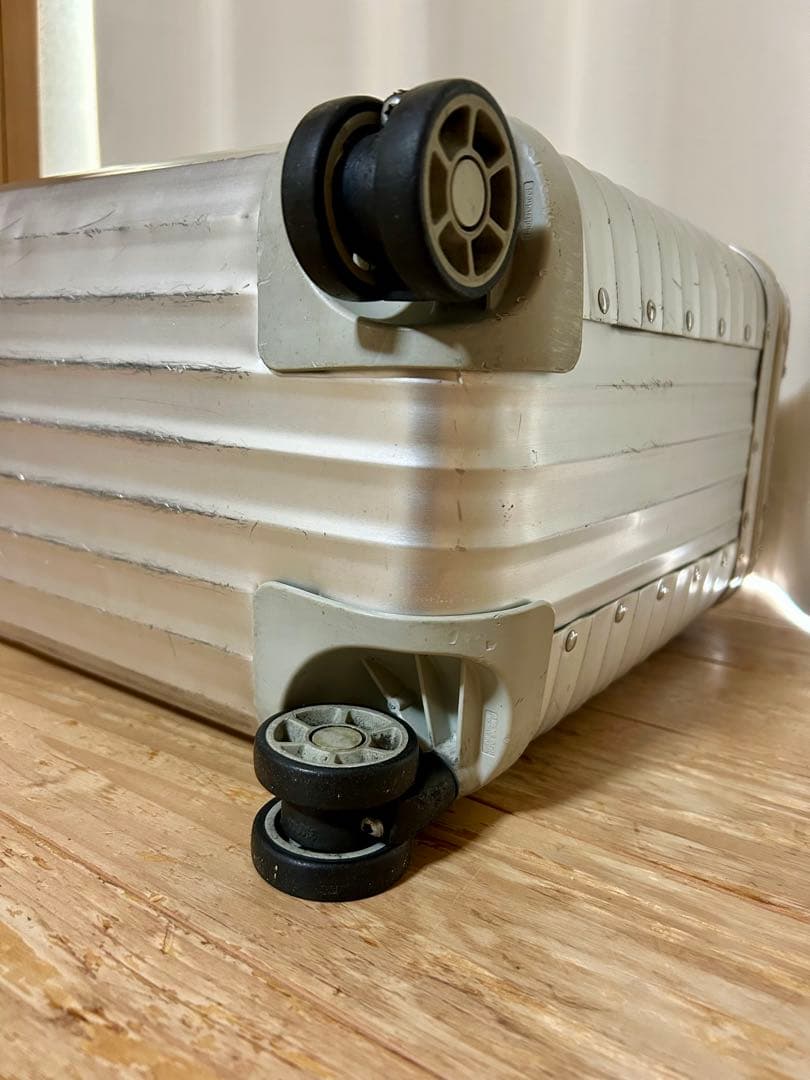 ✨【値下げ】リモワ　トパーズ　パイロット　4輪　トローリー　機内持込