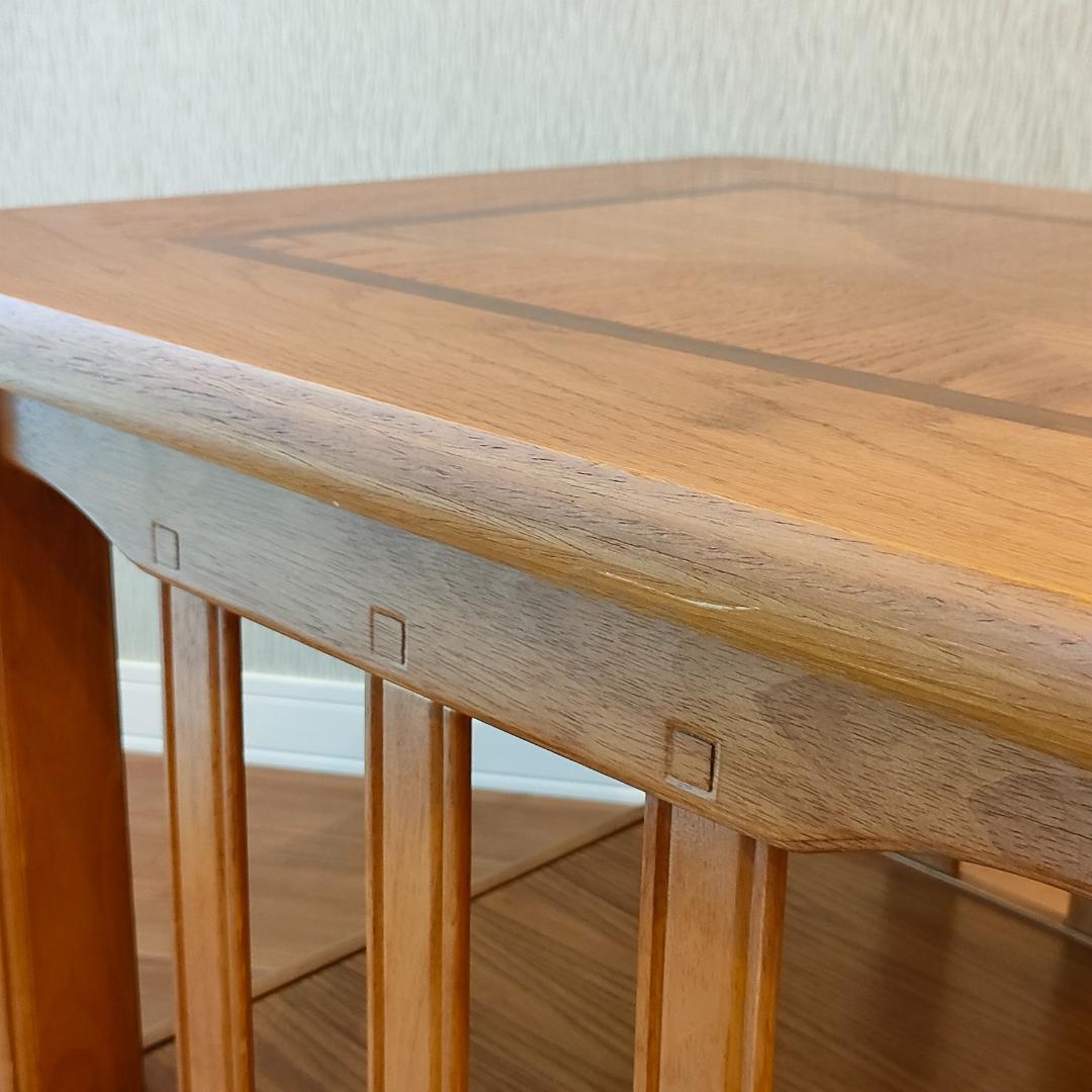 ヴィンテージ　サイドテーブル　UNIVERSAL　FURNITURE　LTD