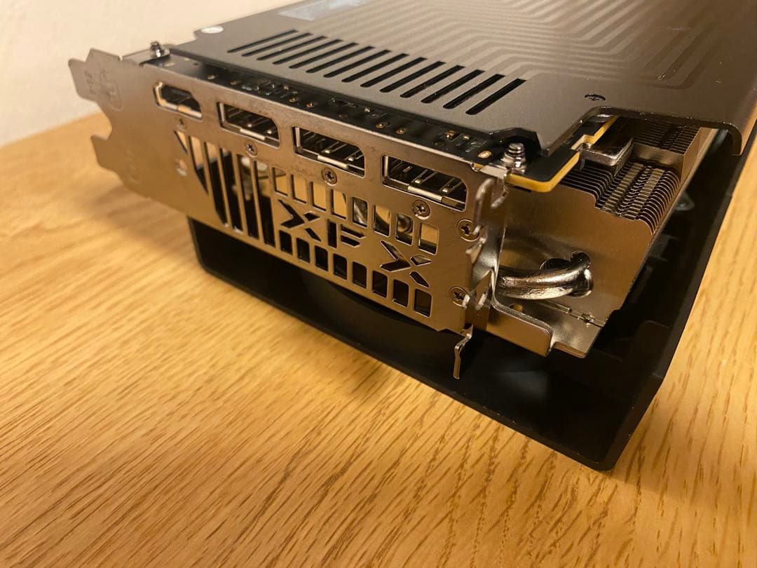 Gjb  XFX Radeon RX 9070 XTグラフィックボード