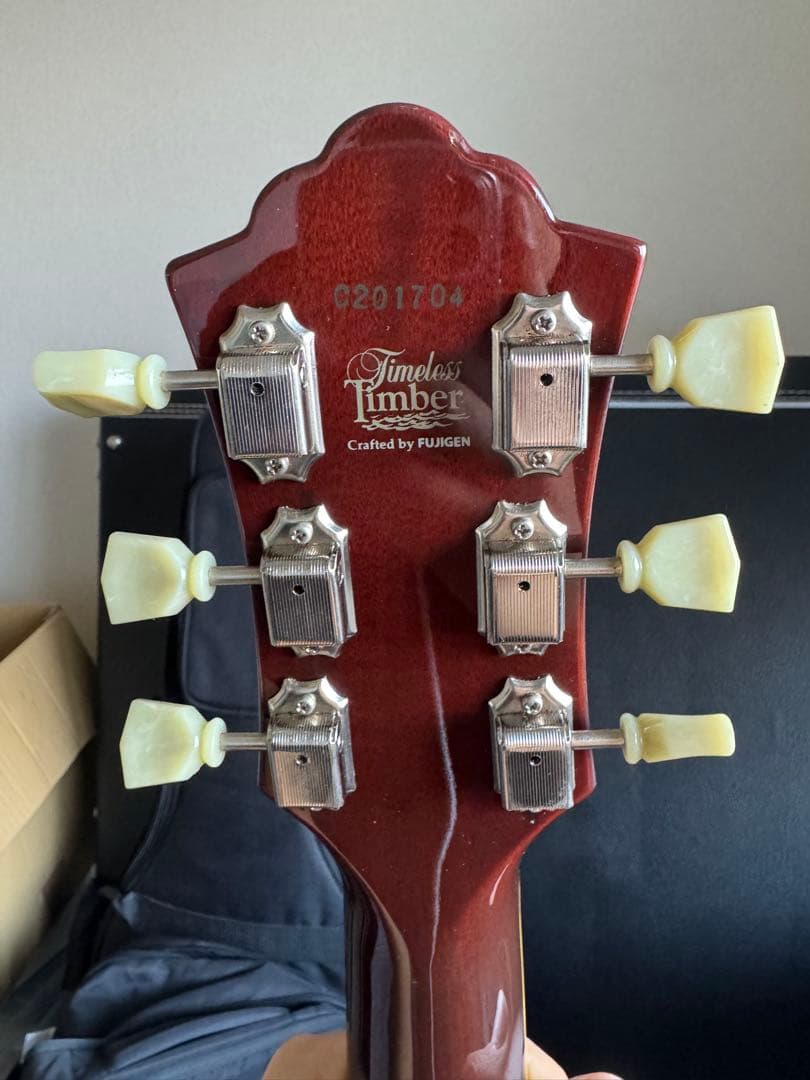 FUJIGEN フジゲン タイムレスティンバー BAT 型番不明　レスポール