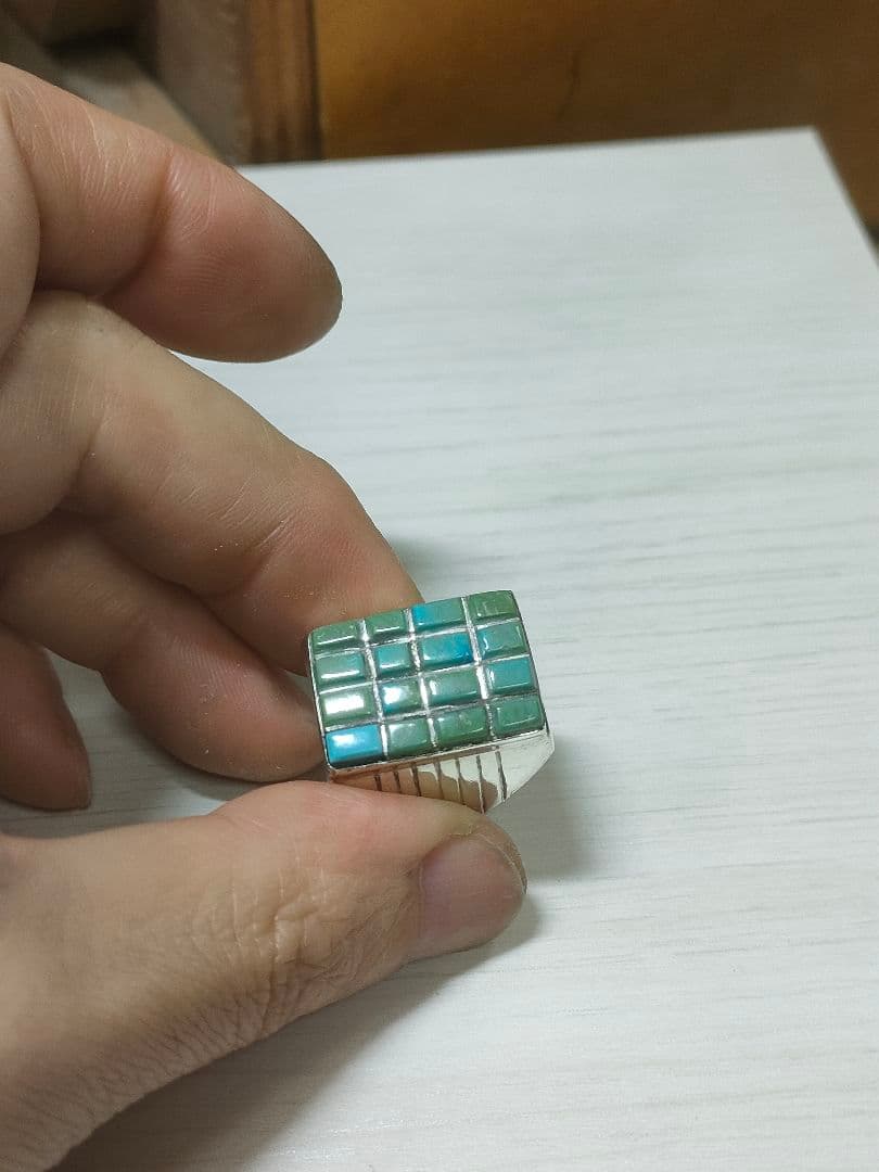 スクエアターコイズSILVERリング(ズニ族、STERLING刻印、インレイ)