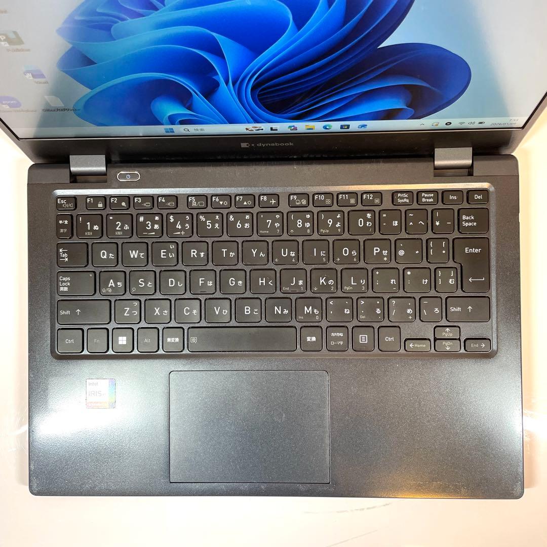 ★超軽量929g★ 2021年製 第11世代 dynabook TT1