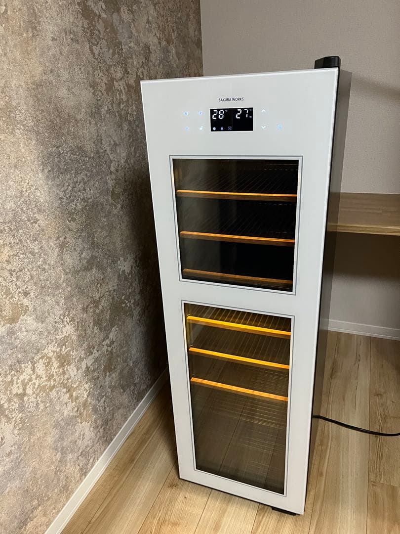 さくら製作所　ワインセラーSA38W(ホワイト右開き)
