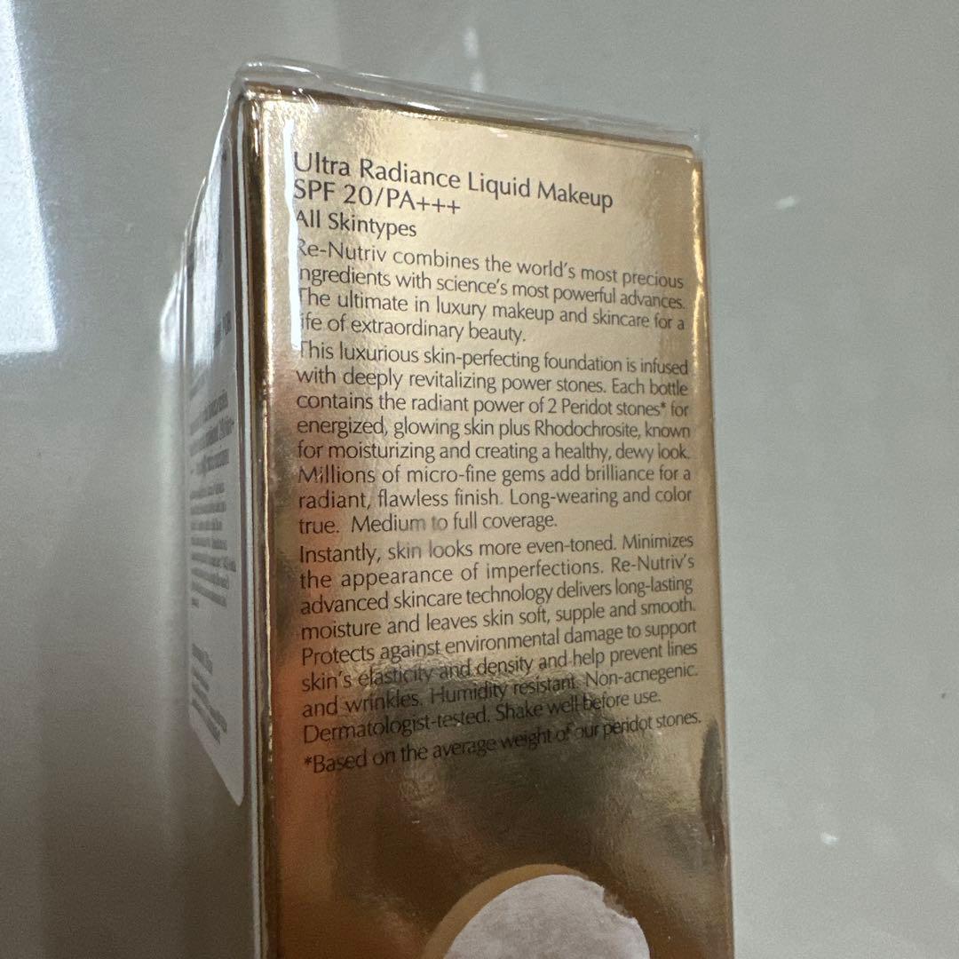 エスティローダーUltra Radianceリキッドファンデ