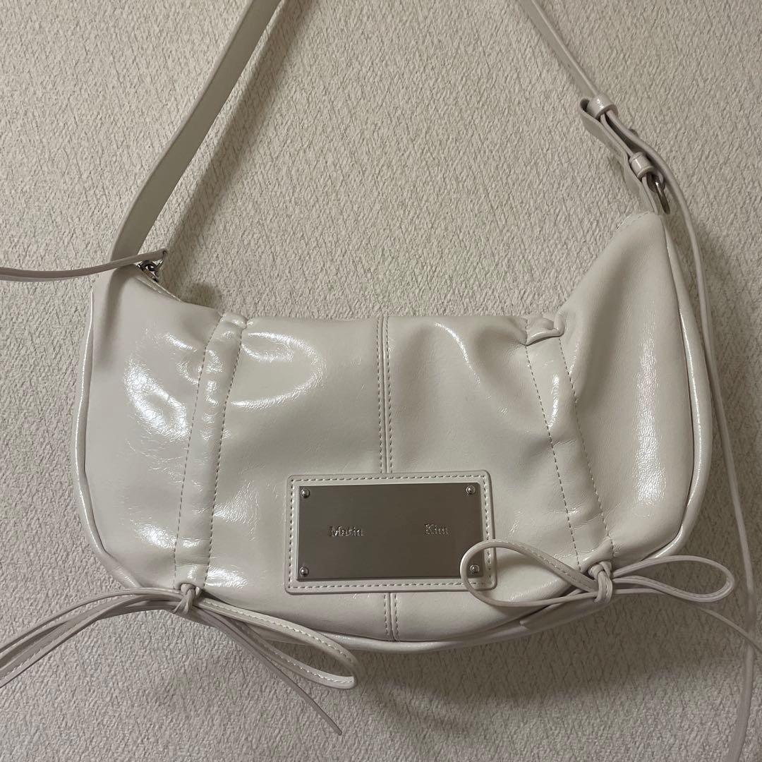 バッグ MATIN KIM HALF SHIRRING RIBBON ROUND BAG