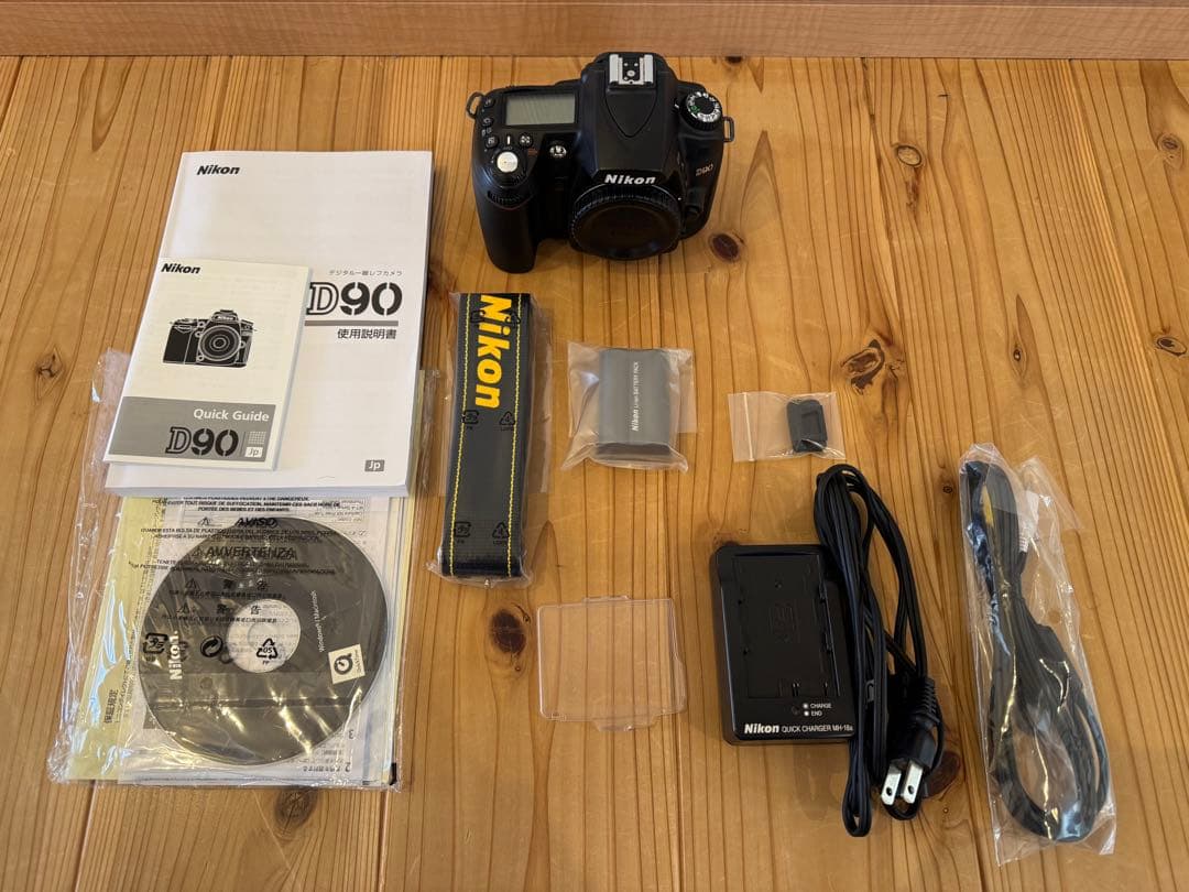 Nikon D90 デジタル一眼レフカメラ