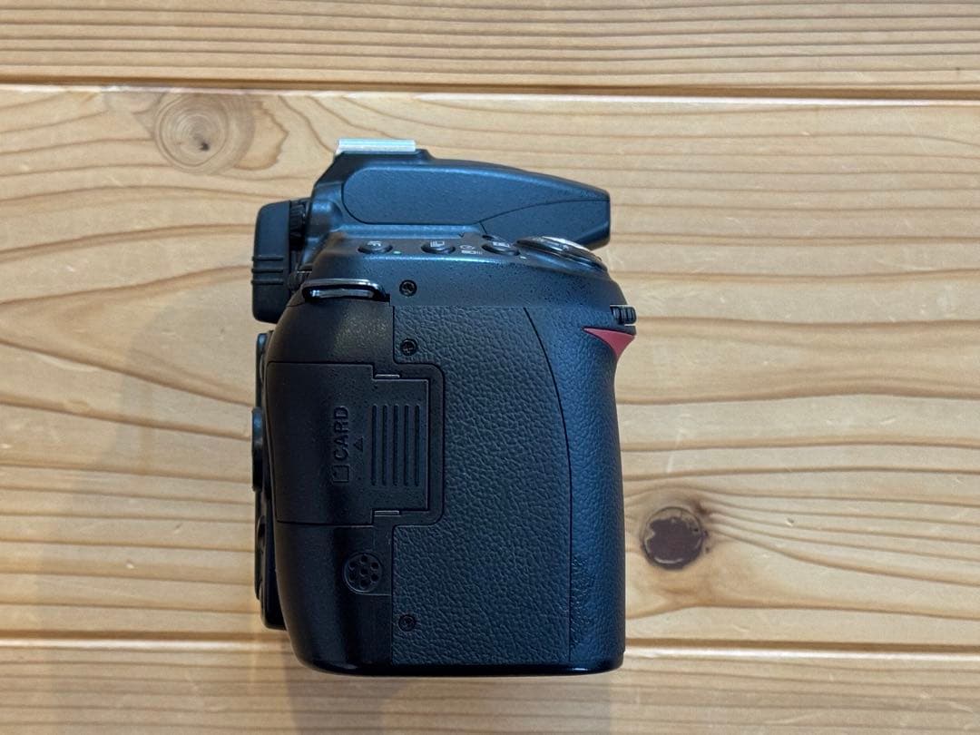 Nikon D90 デジタル一眼レフカメラ