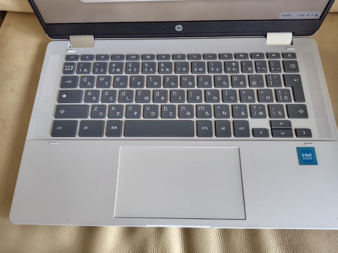美品　HP Chromebook x360 14b-cd0004TU ほほ未使用
