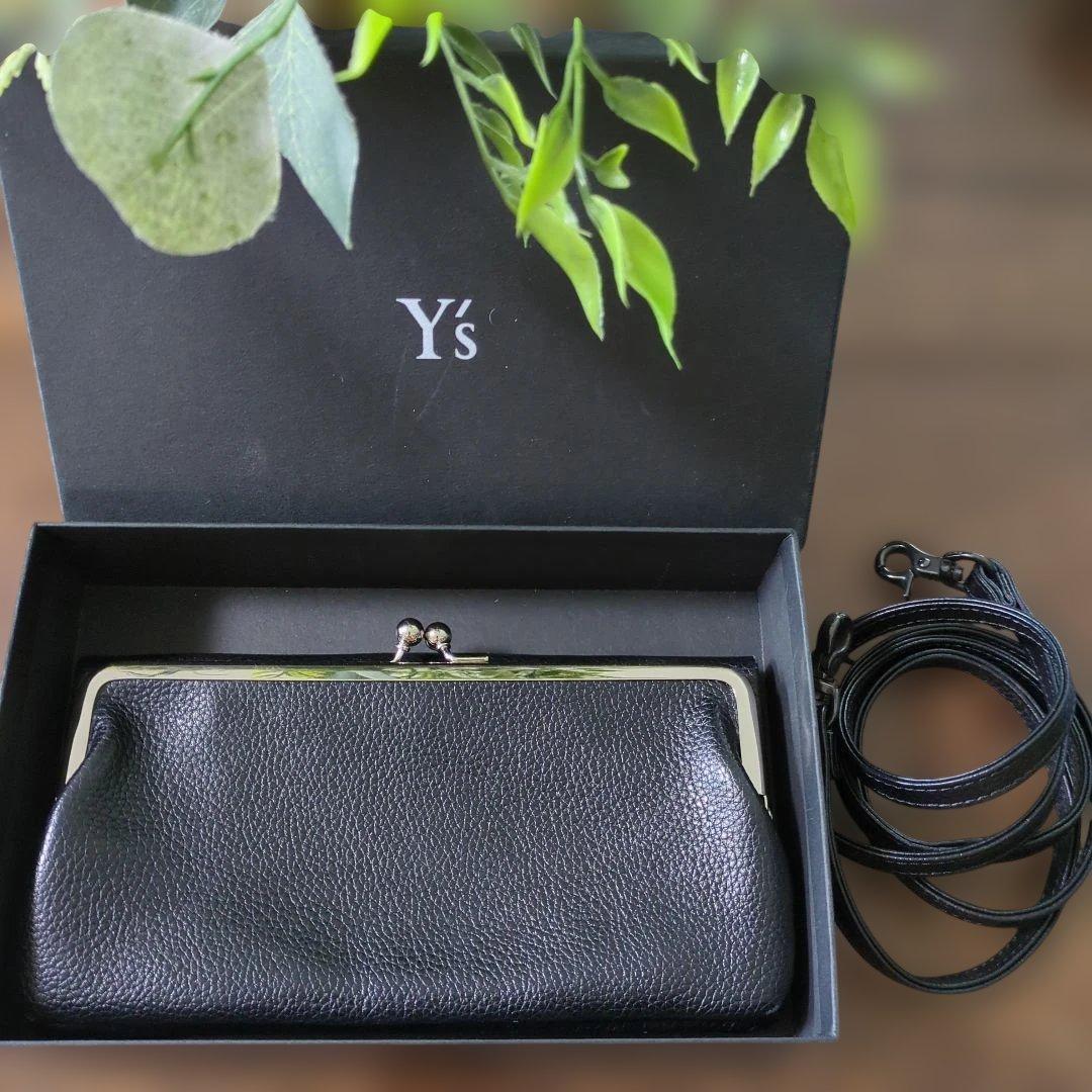 Y's ブラックレザーがま口財布 ストラップ付き