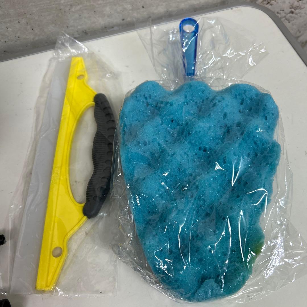 極美品　アイリスオーヤマ タンク式高圧洗浄機　SBT-512NS