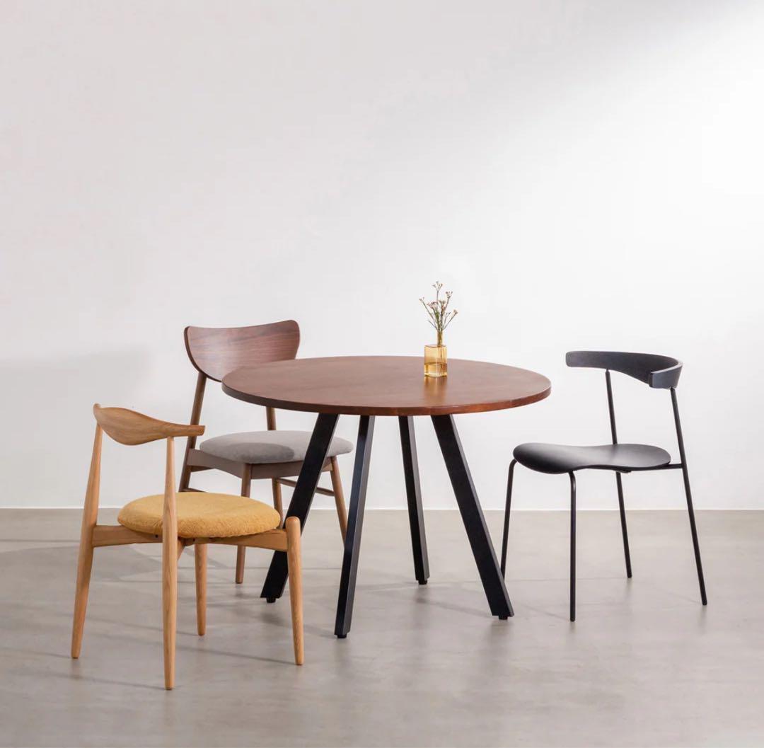 カフェラウンドダイニングテーブル