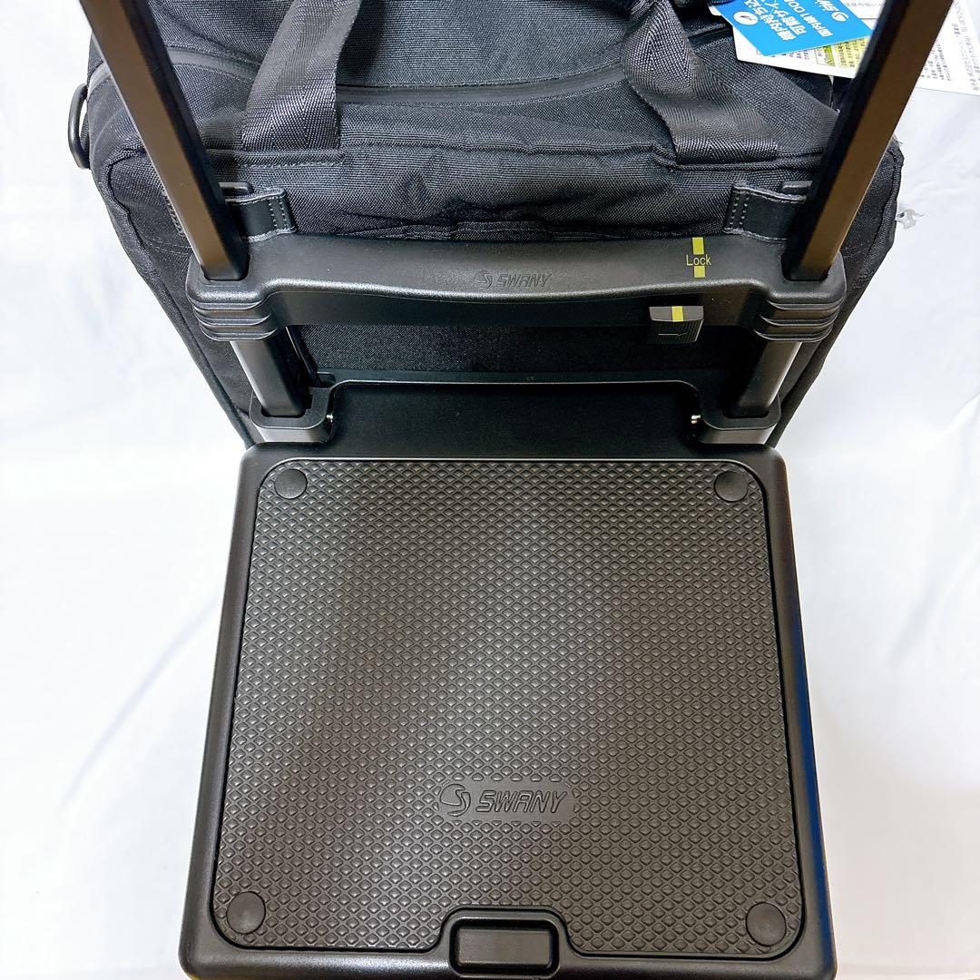 【新品✨️】SWANY スワニー スターツコラボ ブラック イス付き スーツケース