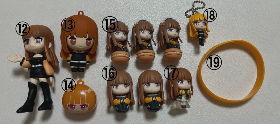 カラフルピーチ　からぴち　えと　缶バッジ　アクスタ　まちぼうけ　フィギュア