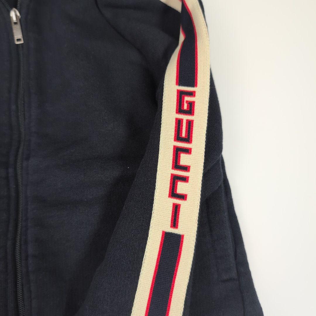 GUCCI グッチ ネイビー 肩ロゴ入りフード付きパーカー